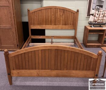 11160-1-EA Queen Panel Bed