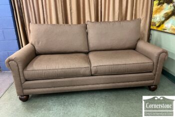 5005-1097-Bassett 2 Cushion Sofa