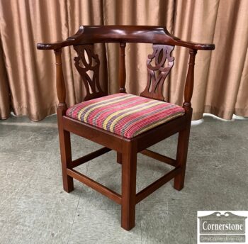 5005-1184-Mah Chippendale Corner Chair