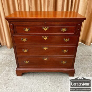 5005-1502-Craftique Bachelors Chest