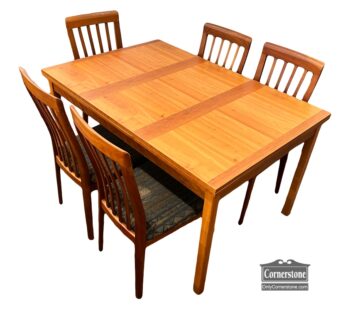 5005-1958-Made in Denmark Table and Chair Set