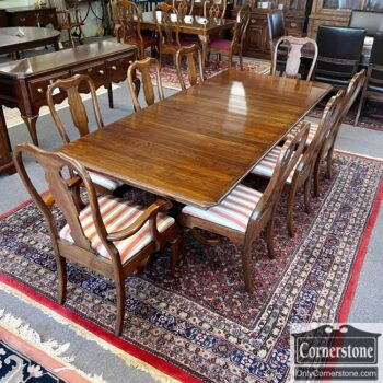 5020-1218-PA House Pedestal Table 8 Chairs