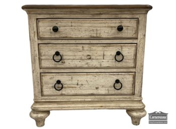 5020-1552-Bedside Chest Distressed