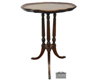 5020-1563-Stand with Reeded Pedestal