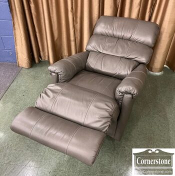 5020-162-LaZBoy Leather Recliner