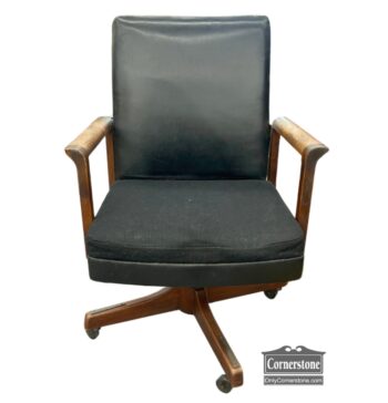 5026-13-Johnson Chair Co. Office Chair