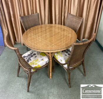 8136-1-Round Wicker Table 4 Chairs