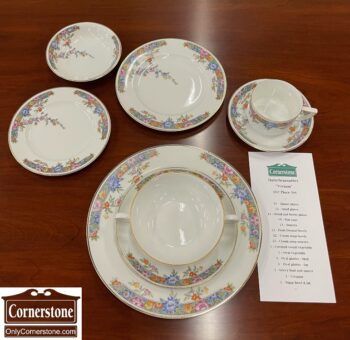 8766-11-Hutschenreuther Vernon Place Settings