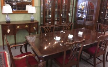 Baltimore Traditional Dining Room Furniture