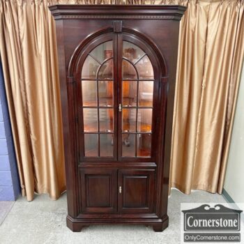 Statton corner cabinet New Market for sale